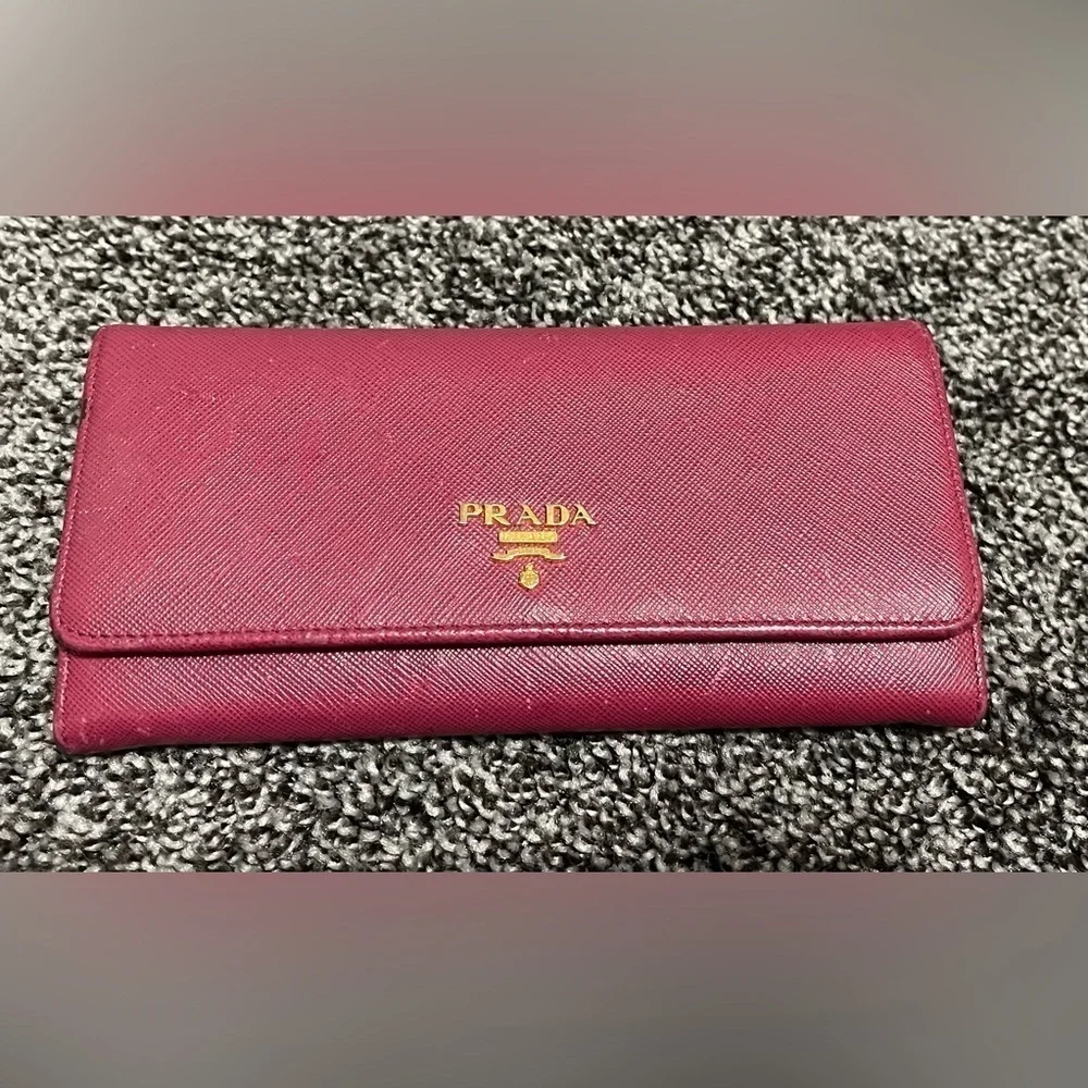 Prada Saffiano leather continental long wallet with COA